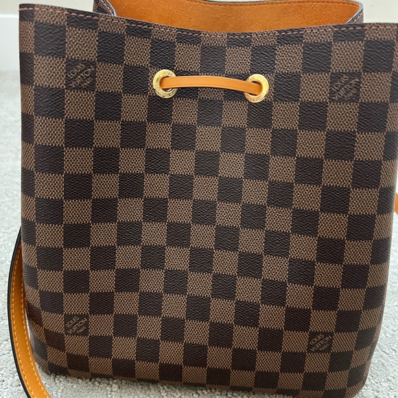 LOUIS VUITTON NeoNoe MM Damier Ebene Saffron - Picture 5 of 15